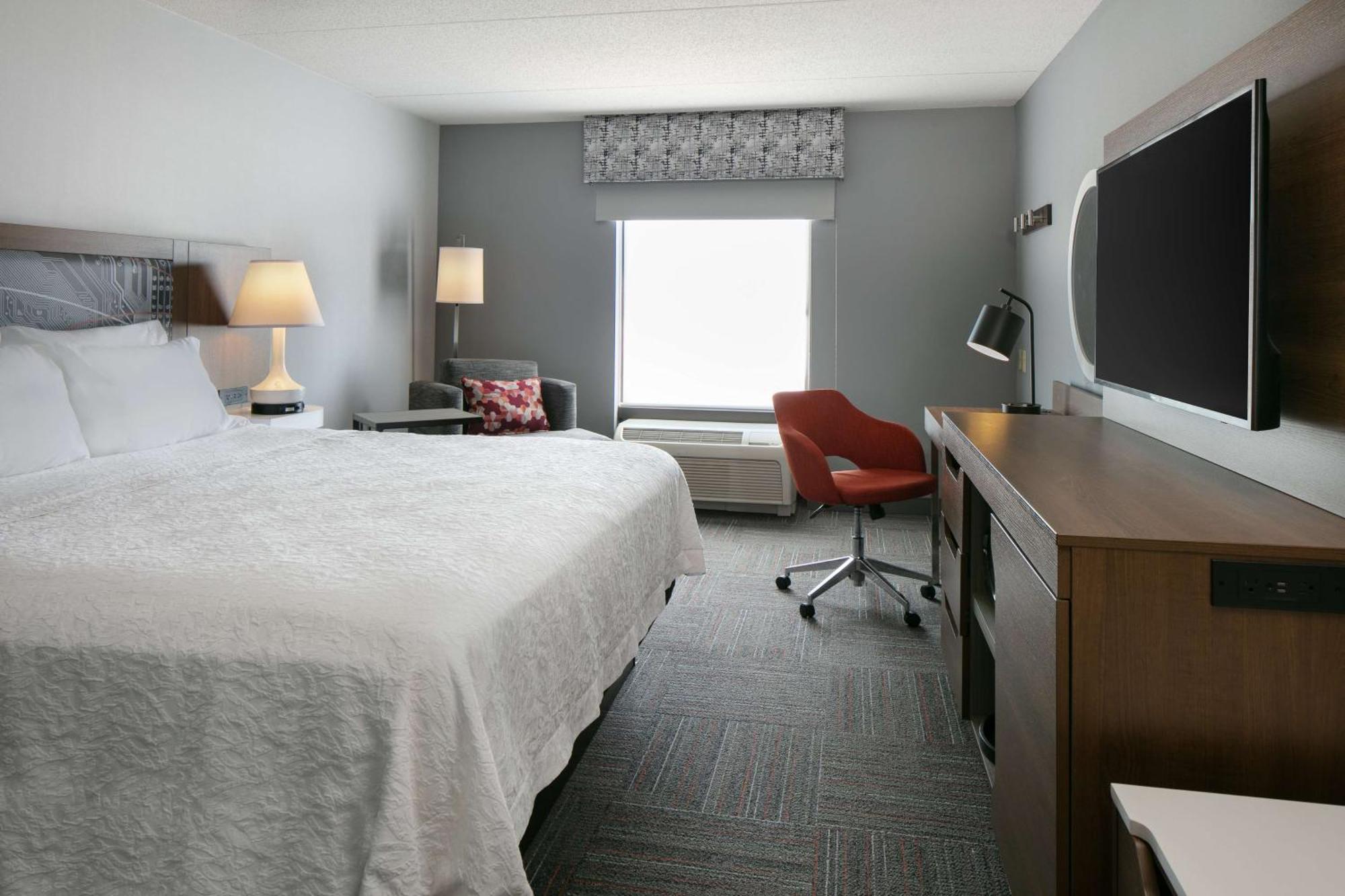 Hampton Inn Dubuque Exterior foto
