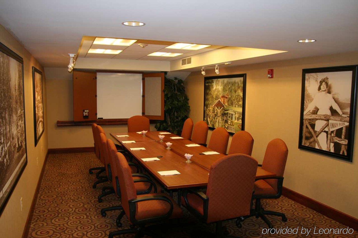 Hampton Inn Dubuque Negocio foto